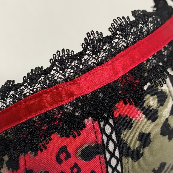 CANDIE’S Black & Red Print Push-up Bra - Picture 8 of 14
